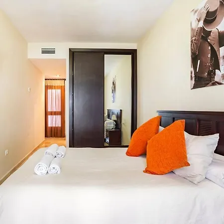 Tu Hogar En Ronda, La Ciudad Sonada