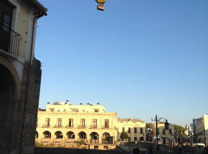 Tu Hogar En Ronda, La Ciudad Sonada *